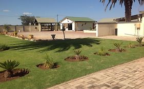 Marang Gardens Lodge